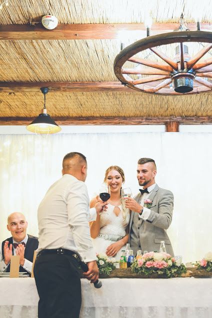 Kinyik Ákos és Sándor Lora esküvő Paripa Csárda